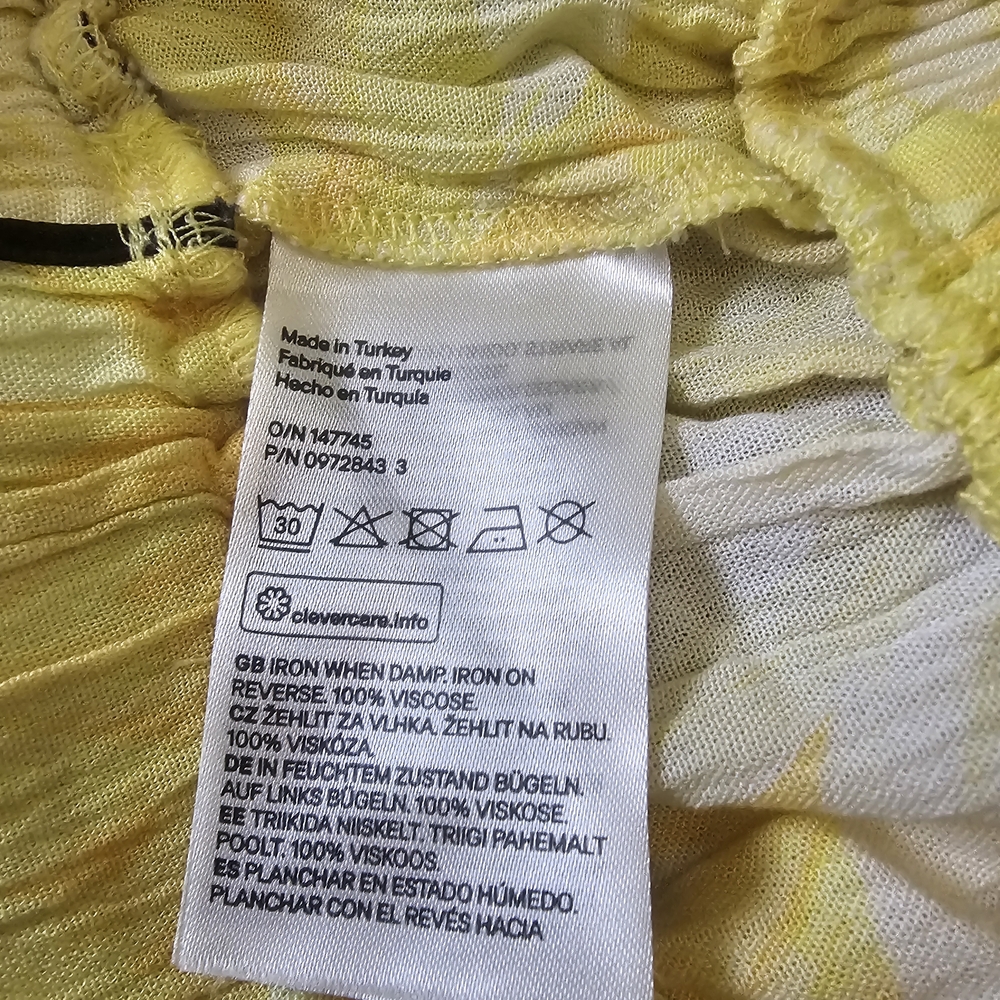 H&M Yellow Floral Set Top & Skirt - Picture 11 of 11